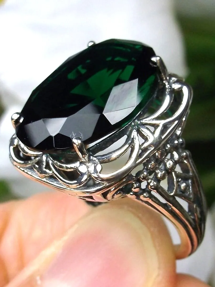 Green Emerald Ring, Oval Gemstone, Retro Swirl Filigree, Art Deco Vintage Jewelry, D119